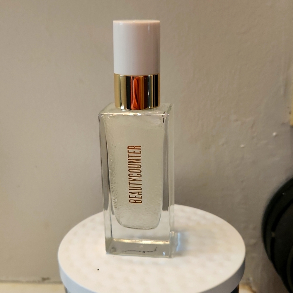 Beautycounter Glow First Priming Serum